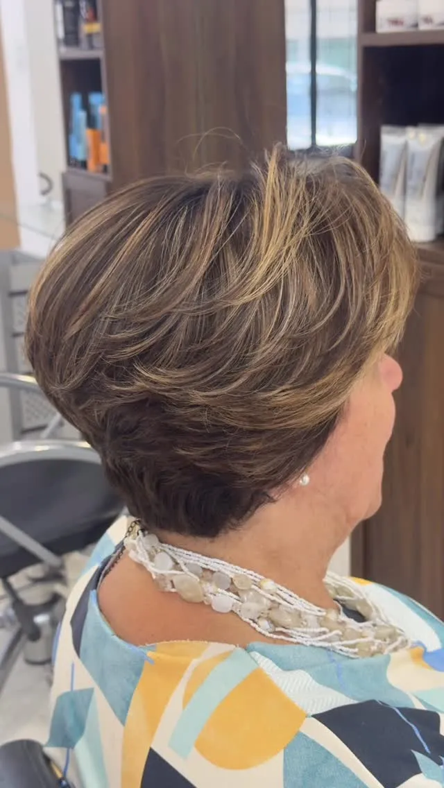 Corte curto feminino